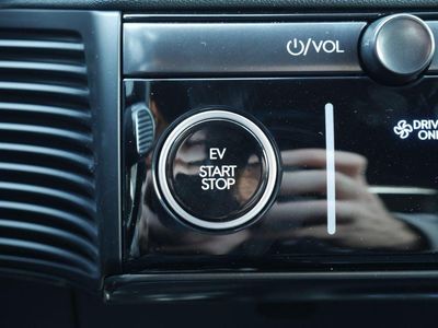 2026 Hyundai IONIQ 5 - Photo 14