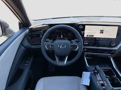 2026 Lexus TX — photo 18 view