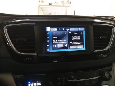 2024 Chrysler Voyager - Photo 17