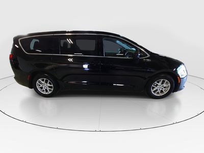 2024 Chrysler Voyager - Photo 8