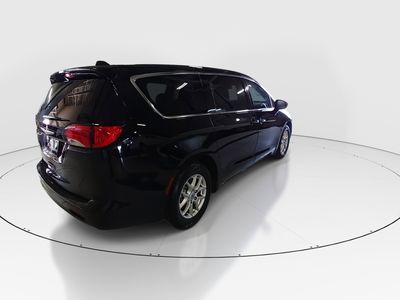 2024 Chrysler Voyager - Photo 7