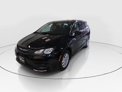 2024 Chrysler Voyager - Photo 3