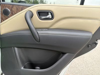 2023 INFINITI QX80 — photo 38 view
