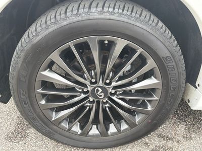 2023 INFINITI QX80 — photo 15 view