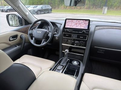 2023 INFINITI QX80 — photo 41 view