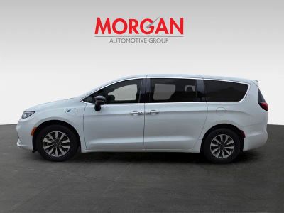 2024 Chrysler Pacifica Hybrid — engine compartment view