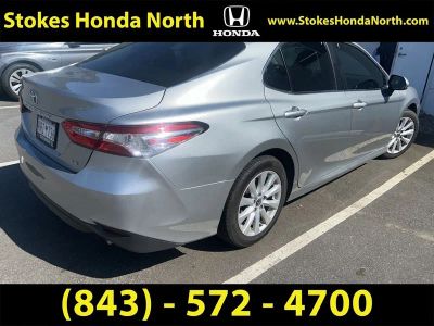 2020 Toyota Camry - Photo 3