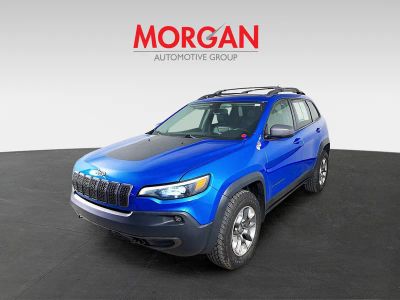 2019 Jeep Cherokee — interior view
