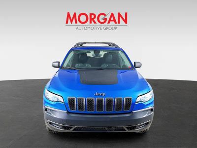 2019 Jeep Cherokee — rear three-quarter view