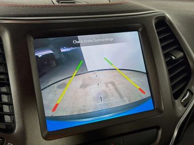 2019 Jeep Cherokee — photo 13 view