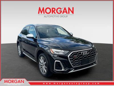 2022 Audi SQ5 Premium Plus in Mythos Black Metallic — front three-quarter view