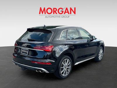 2022 Audi SQ5 — engine compartment view