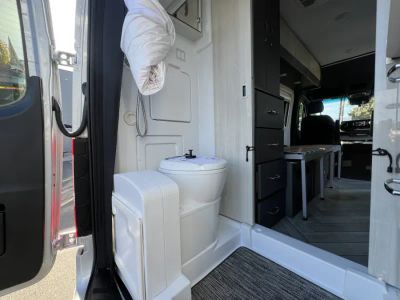 2024 Thor Motor Coach SANCTUARY - Photo 10