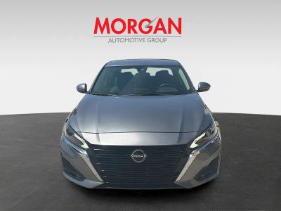 2023 Nissan Altima — side profile view