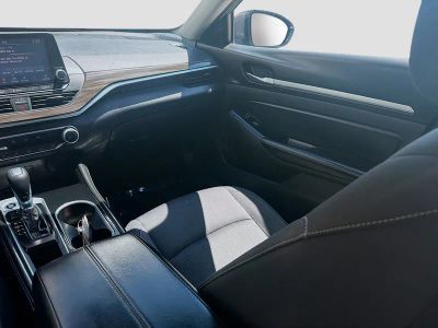2023 Nissan Altima — photo 19 view