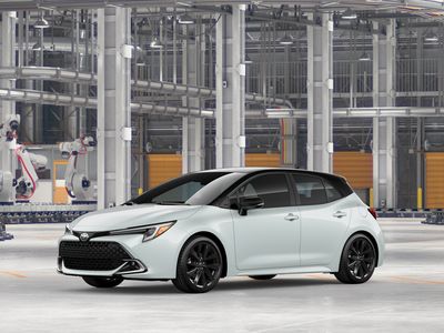 2026 Toyota Corolla Hatchback - Photo 3
