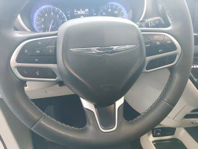 2023 Chrysler Voyager - Photo 12