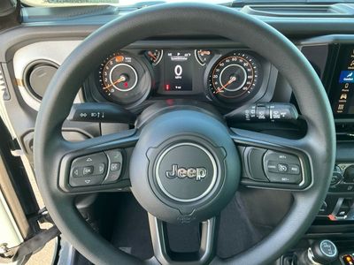 2026 Jeep Wrangler — photo 9 view