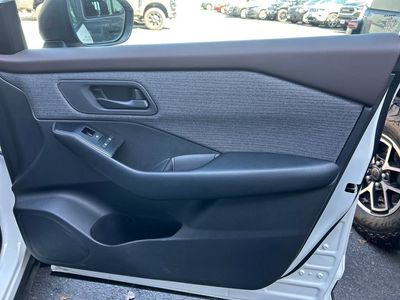 2023 Nissan Rogue S - Photo 34
