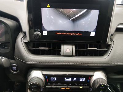 2023 Toyota RAV4 - Photo 16