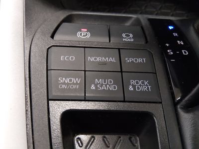 2023 Toyota RAV4 - Photo 19