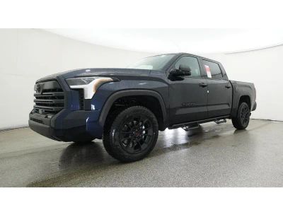 2026 Toyota Tundra 4WD — photo 17 view
