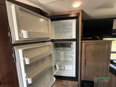 2019 Jayco Jay Feather — photo 10 view