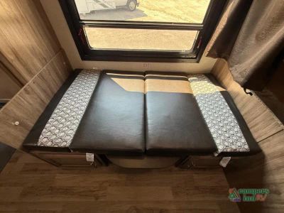 2019 Jayco Jay Feather — photo 17 view