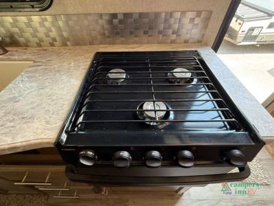 2019 Jayco Jay Feather — photo 13 view