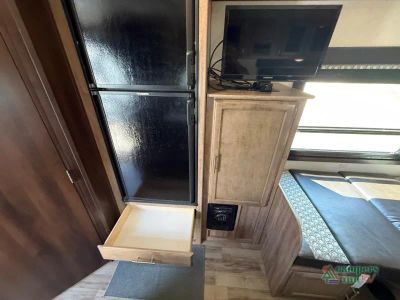 2019 Jayco Jay Feather — photo 32 view