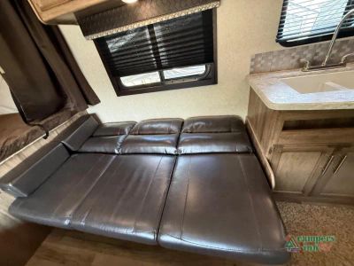 2019 Jayco Jay Feather — photo 23 view