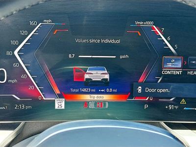2023 BMW 7 Series — photo 11 view