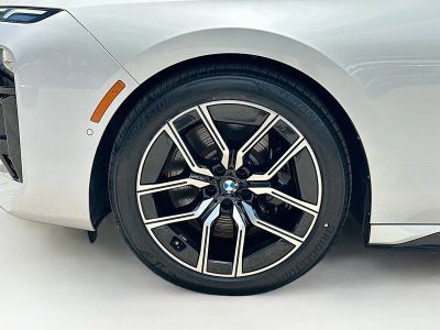 2023 BMW 7 Series — photo 32 view