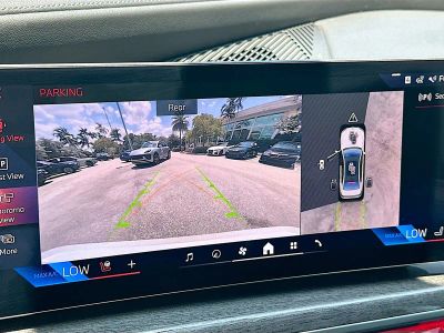 2023 BMW 7 Series — photo 13 view