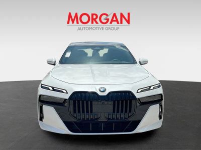 2023 BMW 7 Series — side profile view