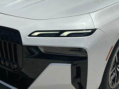 2023 BMW 7 Series — photo 31 view