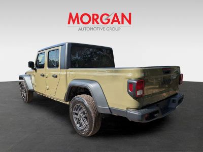 2026 Jeep Gladiator — detail view