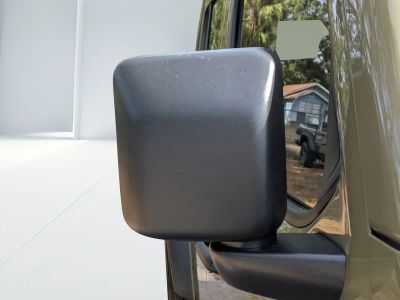 2026 Jeep Gladiator — photo 10 view