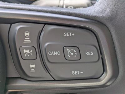 2026 Jeep Gladiator — photo 22 view
