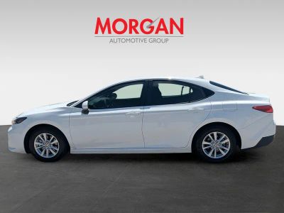 2025 Toyota Camry — photo 9 view