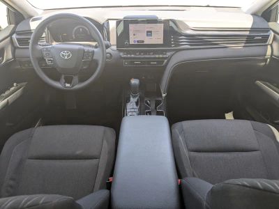 2025 Toyota Camry — photo 18 view