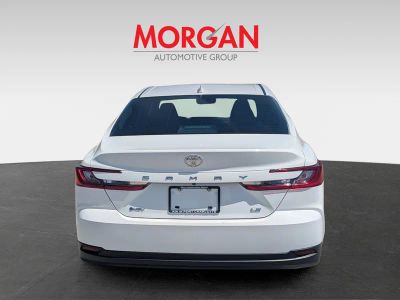 2025 Toyota Camry — photo 7 view