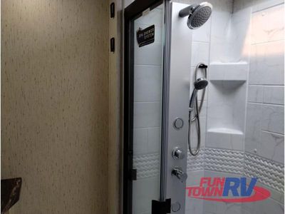 2025 Forest River RV Vengeance Rogue - Photo 38