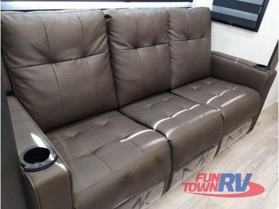 2025 Forest River RV Vengeance Rogue - Photo 27