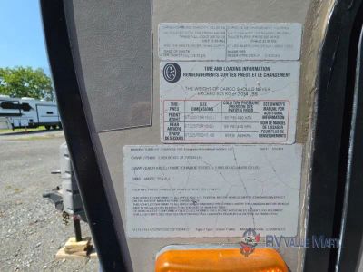 2015 EverGreen RV Sun Valley — engine compartment view