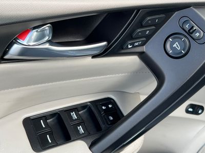 2013 Acura TL - Photo 13