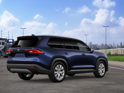 2026 Toyota Grand Highlander Hybrid — photo 12 view