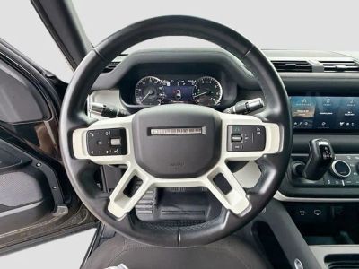 2022 Land Rover Defender — photo 24 view