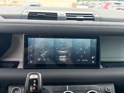2022 Land Rover Defender — photo 27 view