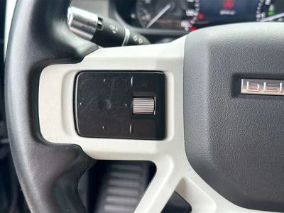 2022 Land Rover Defender — photo 35 view